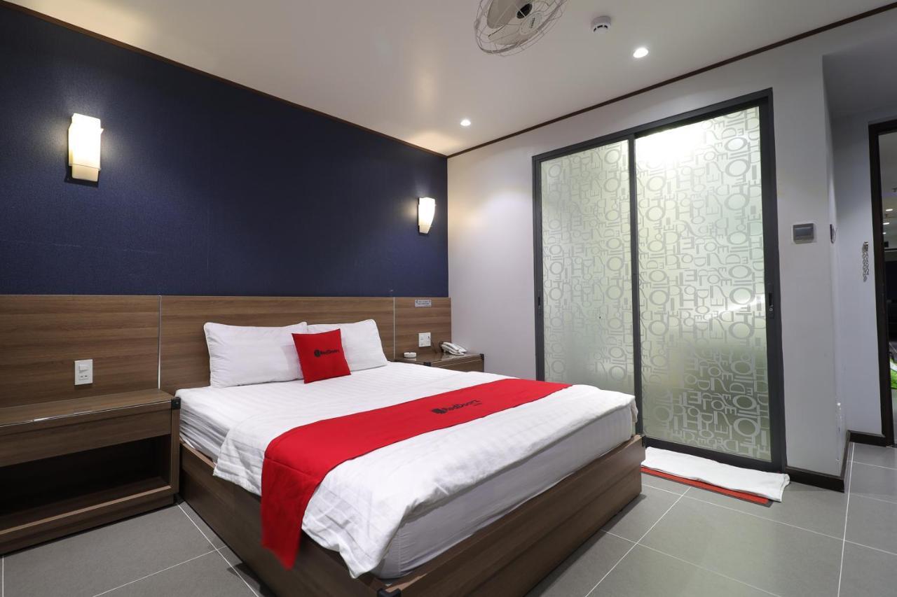 Hotel Reddoorz Plus & Cloud 9 Quang Trung